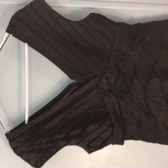 Adrianna Papell shutter ruffle pleated cocktail/prom dress black sz 10 - Picture 5 of 16